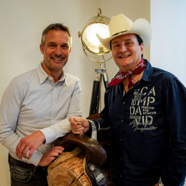 Country Rocks mit Wolf